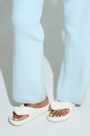 AKIRA COMPASSION WHITE SANDAL