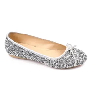 Comfortable Ballerina