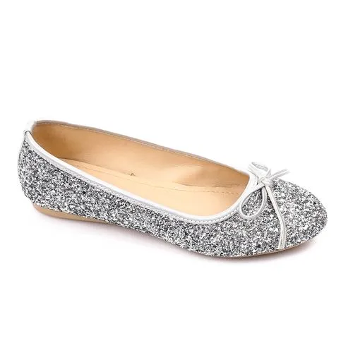 Comfortable Ballerina