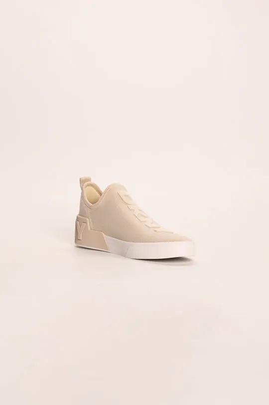 MAIZE SLIP ON SNEAKER