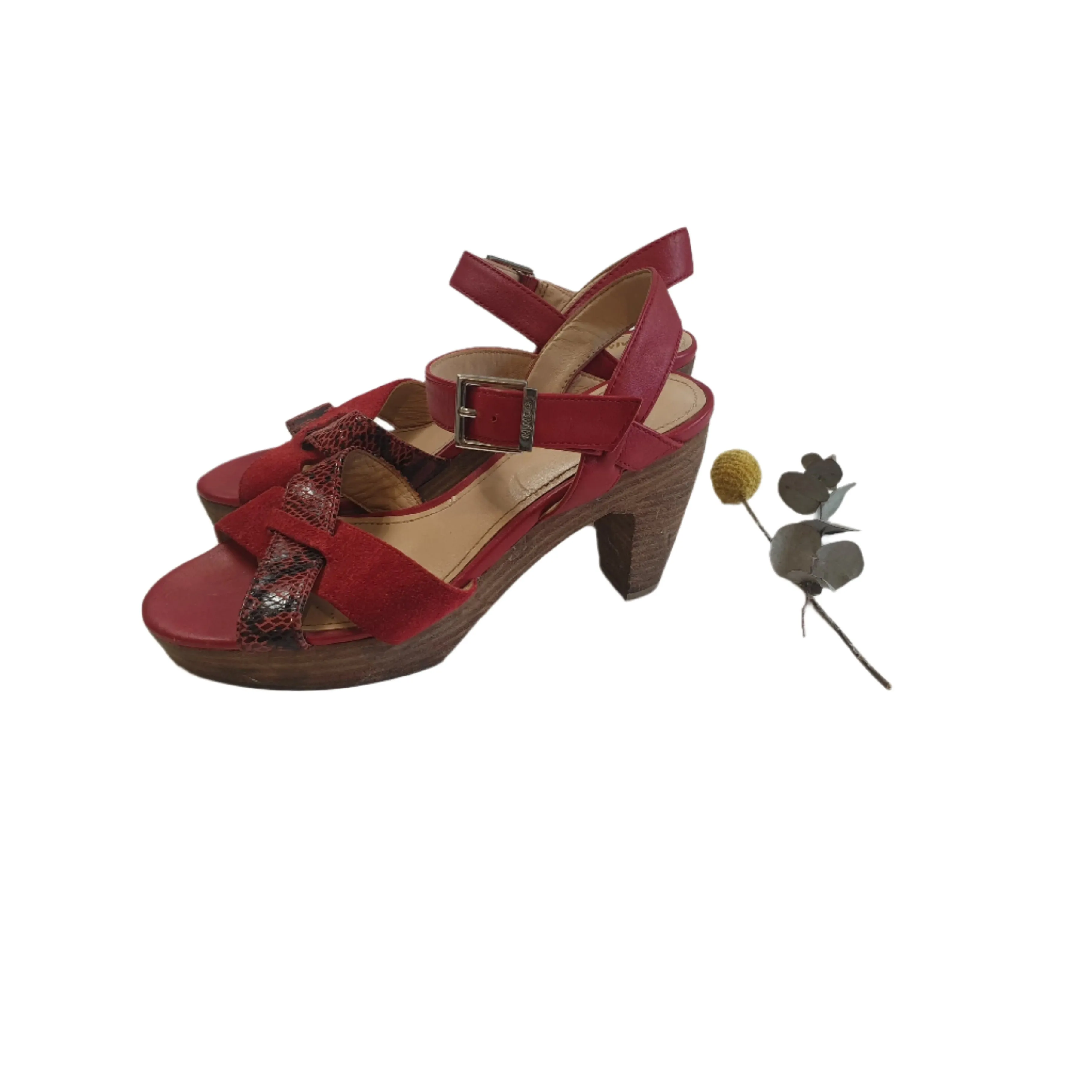 Mimco red leather strappy sandals with wooden heel size 37