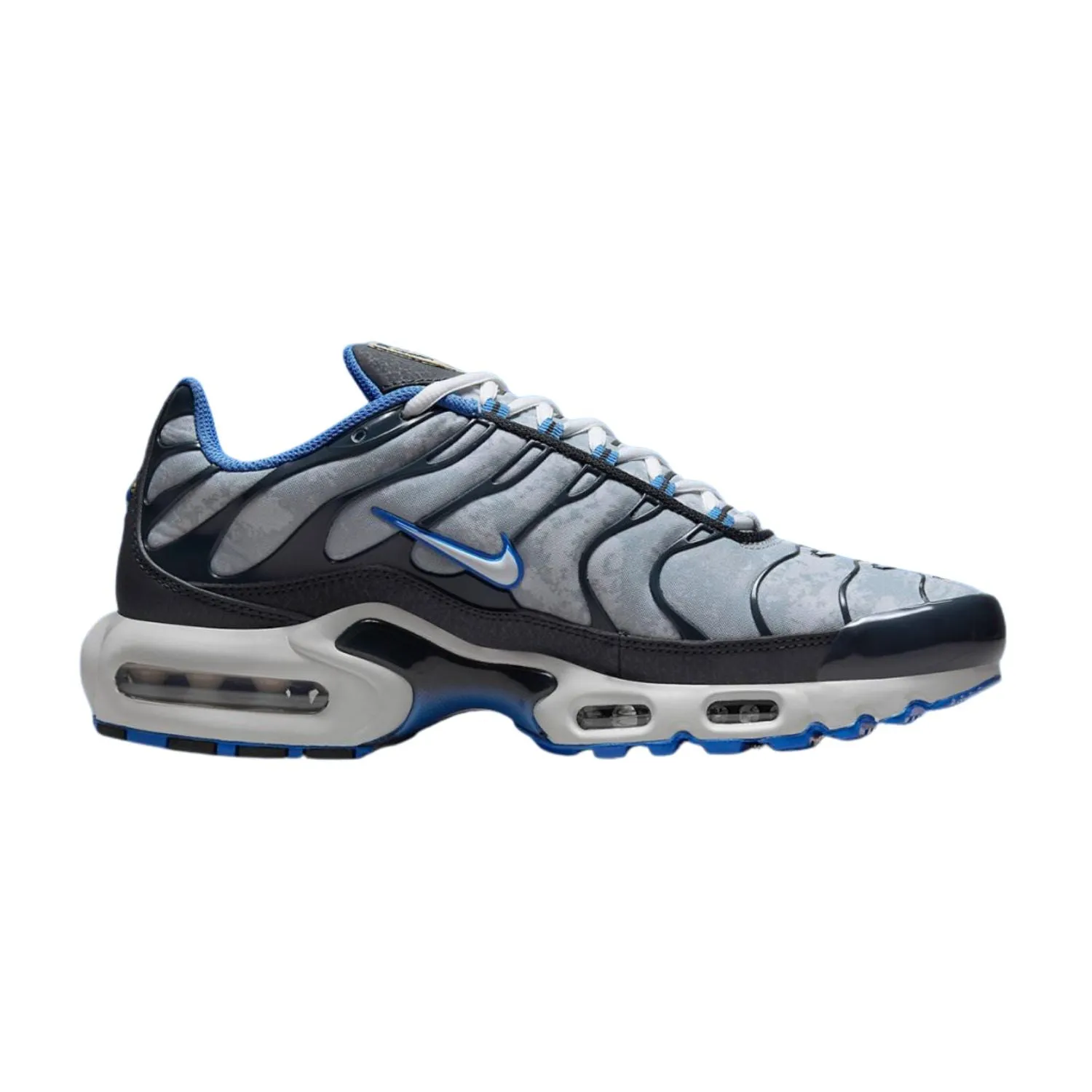 Nike Air Max Plus Social F.C.