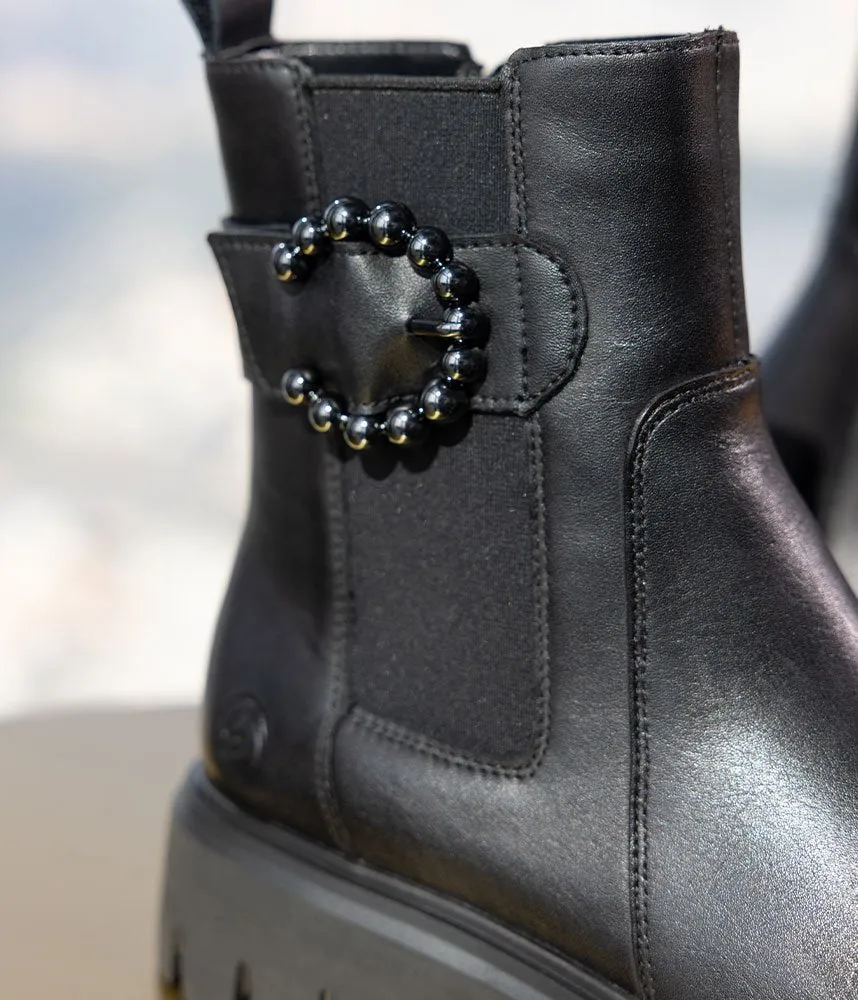 Remonte Stylish Black Leather Ankle Boots